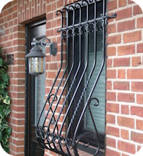 Услуги Монтаж дверей, сейфов, оконных решеток в Домодедове